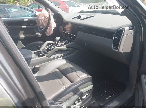 WP1AA2AY7LDA06214 2020 PORSCHE CAYENNE Gray Front interior view
