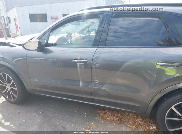 WP1AA2AY7LDA06214 2020 PORSCHE CAYENNE Gray 360 interior view