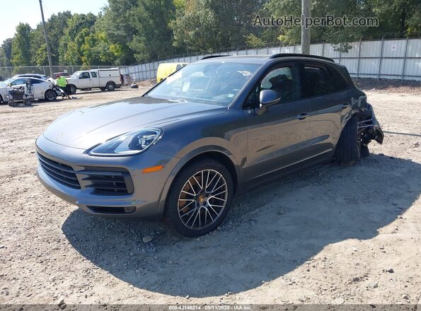 WP1AA2AY9PDA07838 2023 PORSCHE CAYENNE Gray Przód lewy