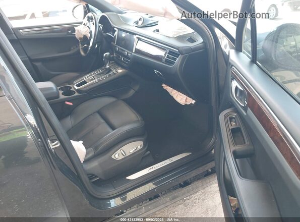 WP1AB2A51LLB32562 2020 PORSCHE MACAN Черный 