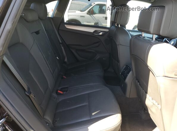 WP1AB2A54JLB35646 2018 PORSCHE MACAN Коричневый 