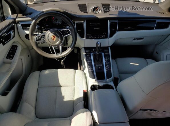 WP1AB2A59JLB34864 2018 PORSCHE MACAN Угольный 