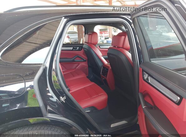 WP1AB2AY7MDA27076 2021 PORSCHE CAYENNE Черный Вид наклейки с VIN-кодом