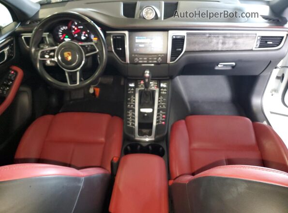 WP1AG2A51JLB65415 2018 PORSCHE MACAN Белый 