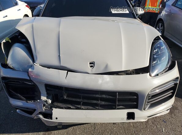 WP1BG2AY9MDA49103 2021 PORSCHE CAYENNE White Vista interior trasera