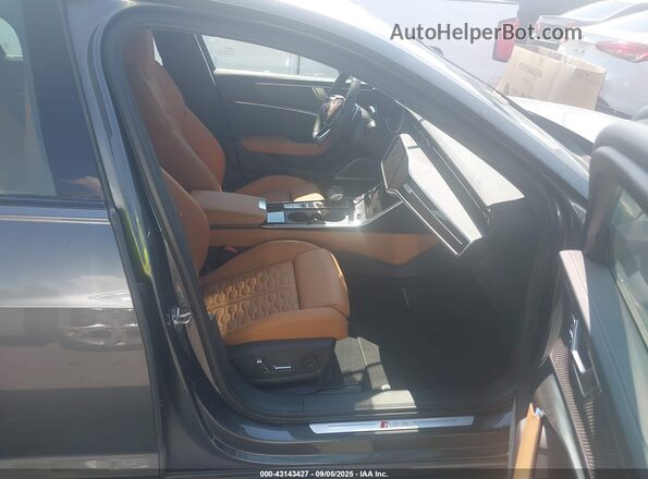 WUA1DBF26SN900505 2025 AUDI RS6 Black Front interior view