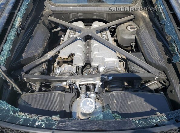 WUAKBAFX5M7901345 2021 AUDI R8 Green Vista interior trasera