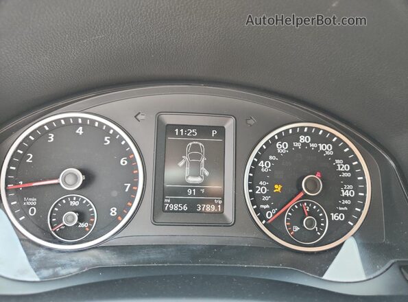 WVGAV7AX1JK005655 2018 VOLKSWAGEN TIGUAN Black 