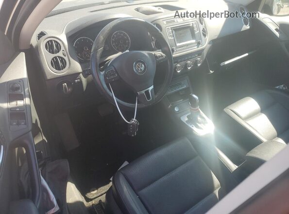 WVGAV7AX2GW552886 2016 VOLKSWAGEN TIGUAN Gray Вид панелі приладів
