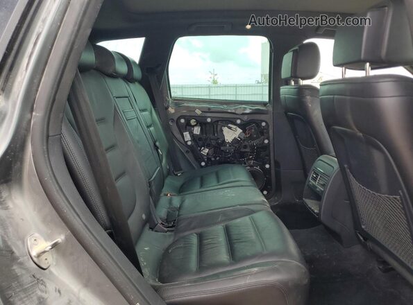 WVGRF7BP3HD002656 2017 VOLKSWAGEN TOUAREG Серый Вид задней части салона