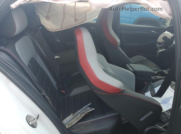 WVW3A7CD0RW217642 2024 VOLKSWAGEN GTI White უკანა სავარძლების ხედი