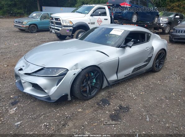 WZ1DB4C06LW030086 2020 TOYOTA GR SUPRA Silver წინა მარცხენა ხედი სამი მეოთხედიდან