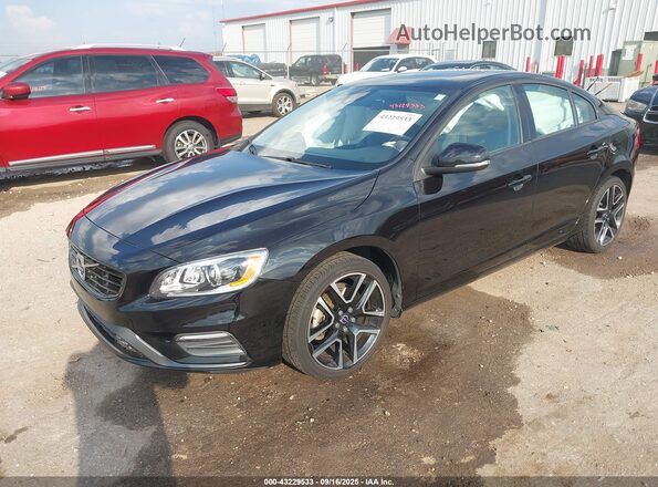 YV126MFL1J2467170 2018 VOLVO S60 Black Передня ліва чверть