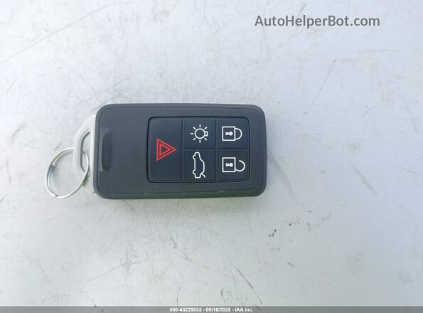 YV126MFL1J2467170 2018 VOLVO S60 Black Вид панелі приладів