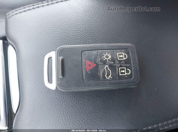 YV126MFL4J2453666 2018 VOLVO S60 Gray Вид панелі приладів