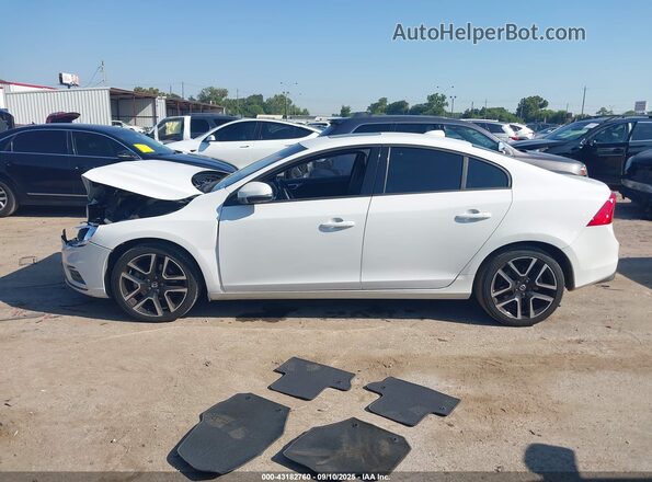 YV126MFL6J2456360 2018 VOLVO S60 Белый Панорамный вид салона 360°