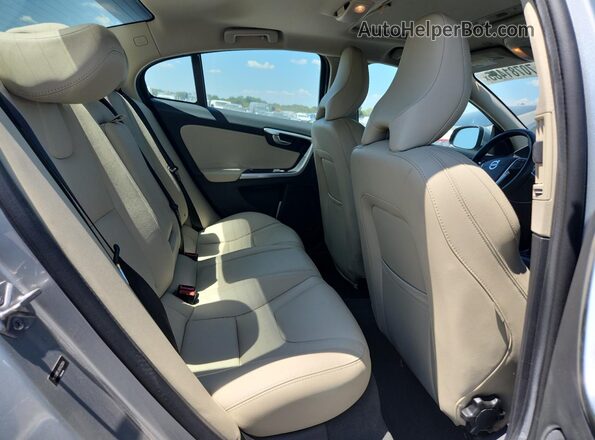 YV126MFLXH2432864 2017 VOLVO S60 Серебряный 