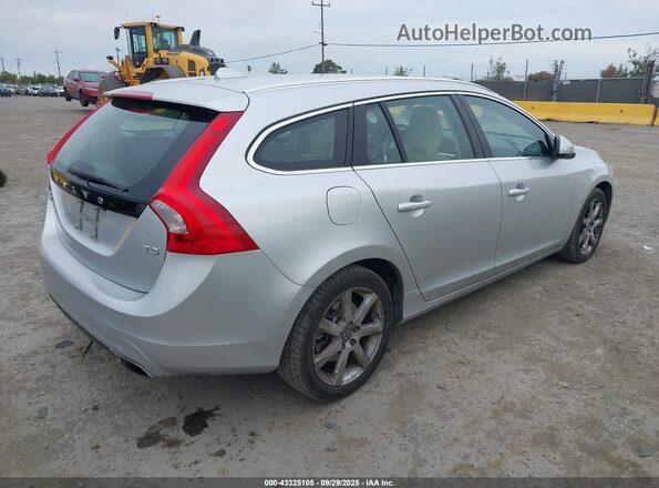 YV140MEK4H1331683 2017 VOLVO V60 Silver უკანა მარჯვენა