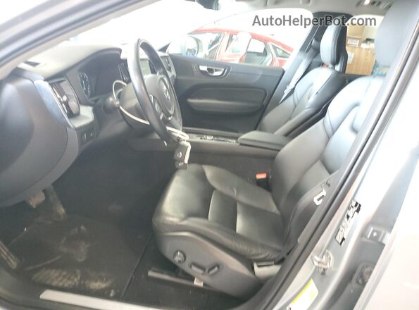 YV4102RK1J1079806 2018 VOLVO XC60 Серебряный 