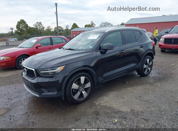 YV4162UK0L2196408 2020 VOLVO XC40 Черный Передняя левая четверть