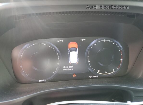 YV4162UK2L2298518 2020 VOLVO XC40 Gray Instrument cluster view