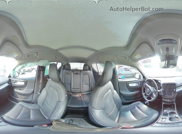 YV4162UK2L2298518 2020 VOLVO XC40 Gray 360 interior view