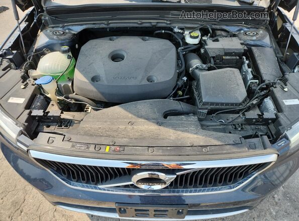 YV4162UK7N2652763 2022 VOLVO XC40 Blue 