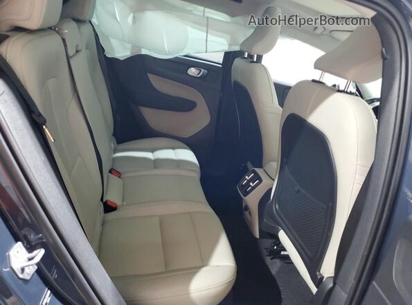 YV4162UL0M2491616 2021 VOLVO XC40 Blue Widok wnętrza z tyłu