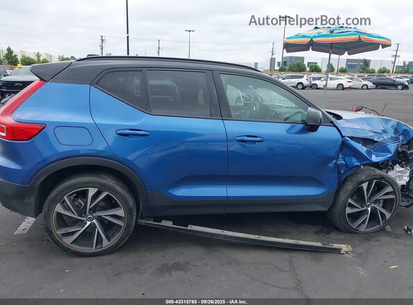 YV4162UM0M2516183 2021 VOLVO XC40 Blue 