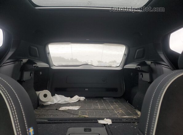 YV4162UM5M2589145 2021 VOLVO XC40 White Вид задніх сидінь