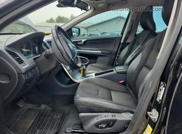YV440MDJ7H2109404 2017 VOLVO XC60 Черный 