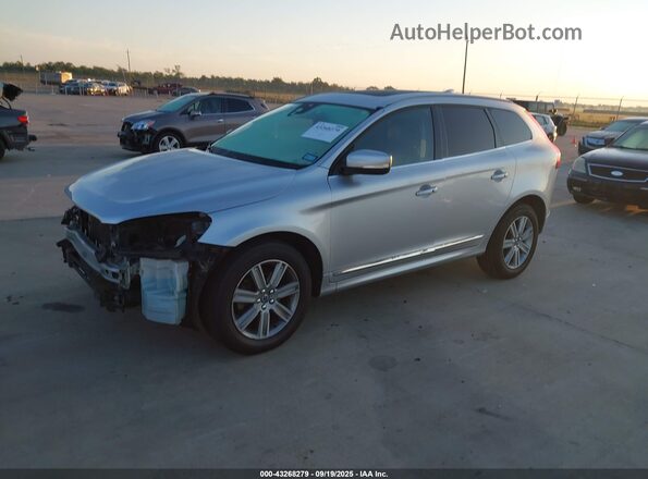 YV440MDU5H2149491 2017 VOLVO XC60 Silver 