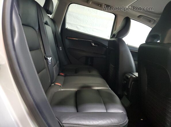 YV4612NK3G1250413 2016 VOLVO XC70 Silver Rear seats view