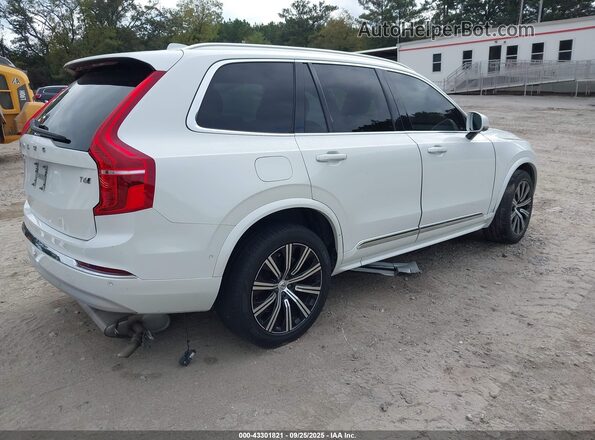 YV4A22PL9N1868569 2022 VOLVO XC90 White Trasero derecho