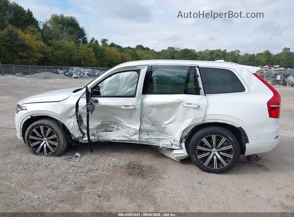 YV4A22PL9N1868569 2022 VOLVO XC90 White 