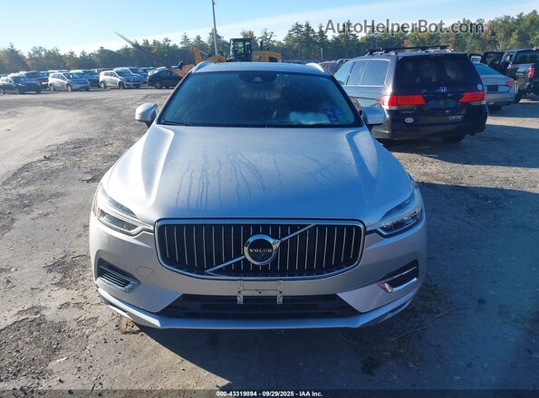 YV4BR0DL8L1554014 2020 VOLVO XC60 Silver Vista interior trasera