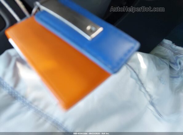 YV4ED3GM1P2033587 2023 VOLVO C40 RECHARGE PURE ELECTRIC White Вид панелі приладів
