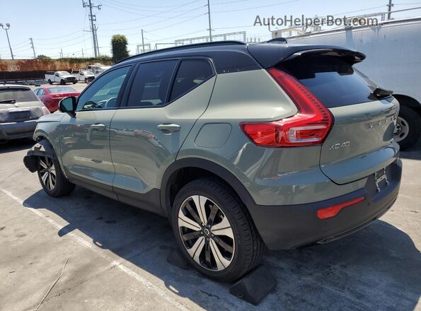 YV4ED3UL4P2108035 2023 VOLVO XC40 Green 