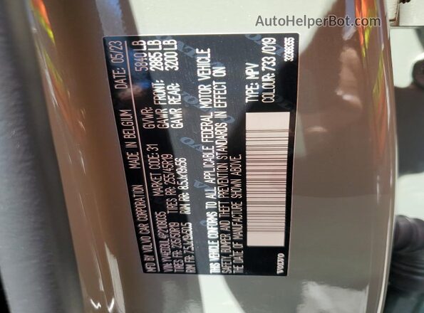 YV4ED3UL4P2108035 2023 VOLVO XC40 Green 