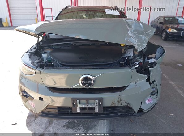 YV4ED3UMXP2967333 2023 VOLVO XC40 RECHARGE PURE ELECTRIC Gray Вид панелі приладів