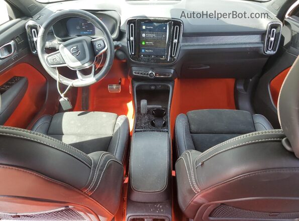 YV4ED3UR6M2524166 2021 VOLVO XC40 Green 