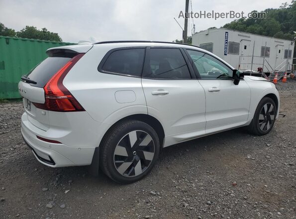 YV4H60DW8P1363390 2023 VOLVO XC60 White 