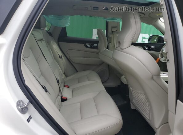 YV4H60DW8P1363390 2023 VOLVO XC60 White 