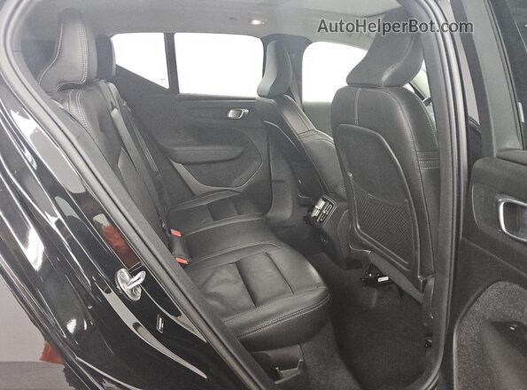 YV4K92HMXP2055584 2023 VOLVO XC40 Черный 