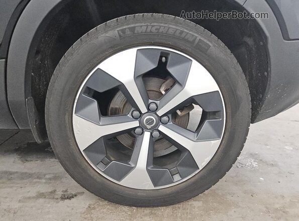 YV4K92HMXP2055584 2023 VOLVO XC40 Черный 