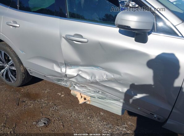 YV4L12RL3N1950838 2022 VOLVO XC60 Silver Front view