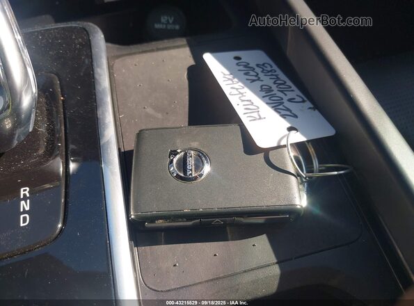 YV4L12RL3N1950838 2022 VOLVO XC60 Silver Dashboard view