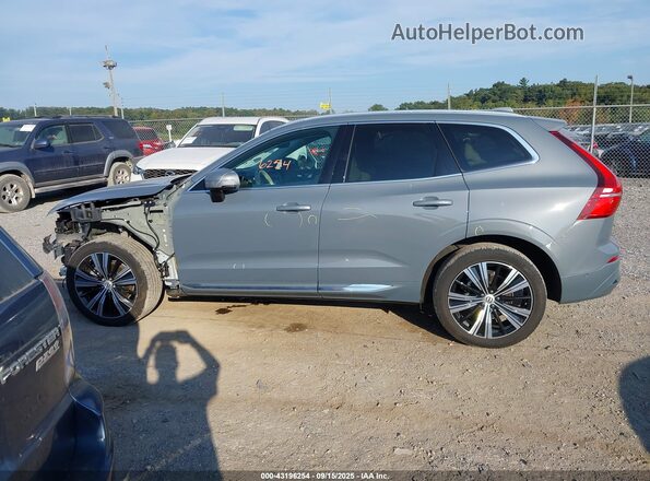 YV4L12RL7N1018285 2022 VOLVO XC60 Gray Vista interior de 360 grados