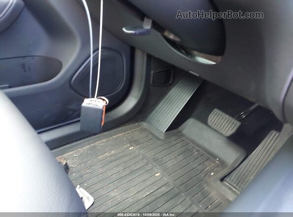 YV4L12RL7R1751779 2024 VOLVO XC60 Белый Вид панели приборов