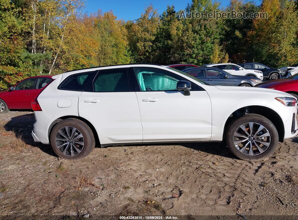 YV4L12RL7R1751779 2024 VOLVO XC60 Белый Панорамный вид салона 360°